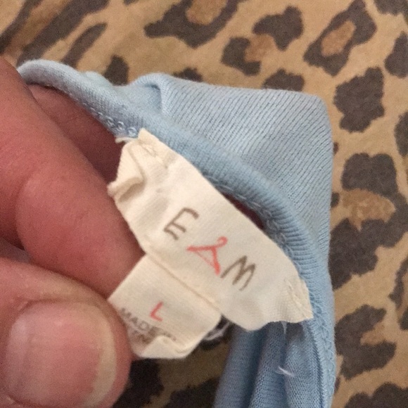 E & M LG-XL slub style tie dye blue shredded back tack w/front pocket - Picture 11 of 12